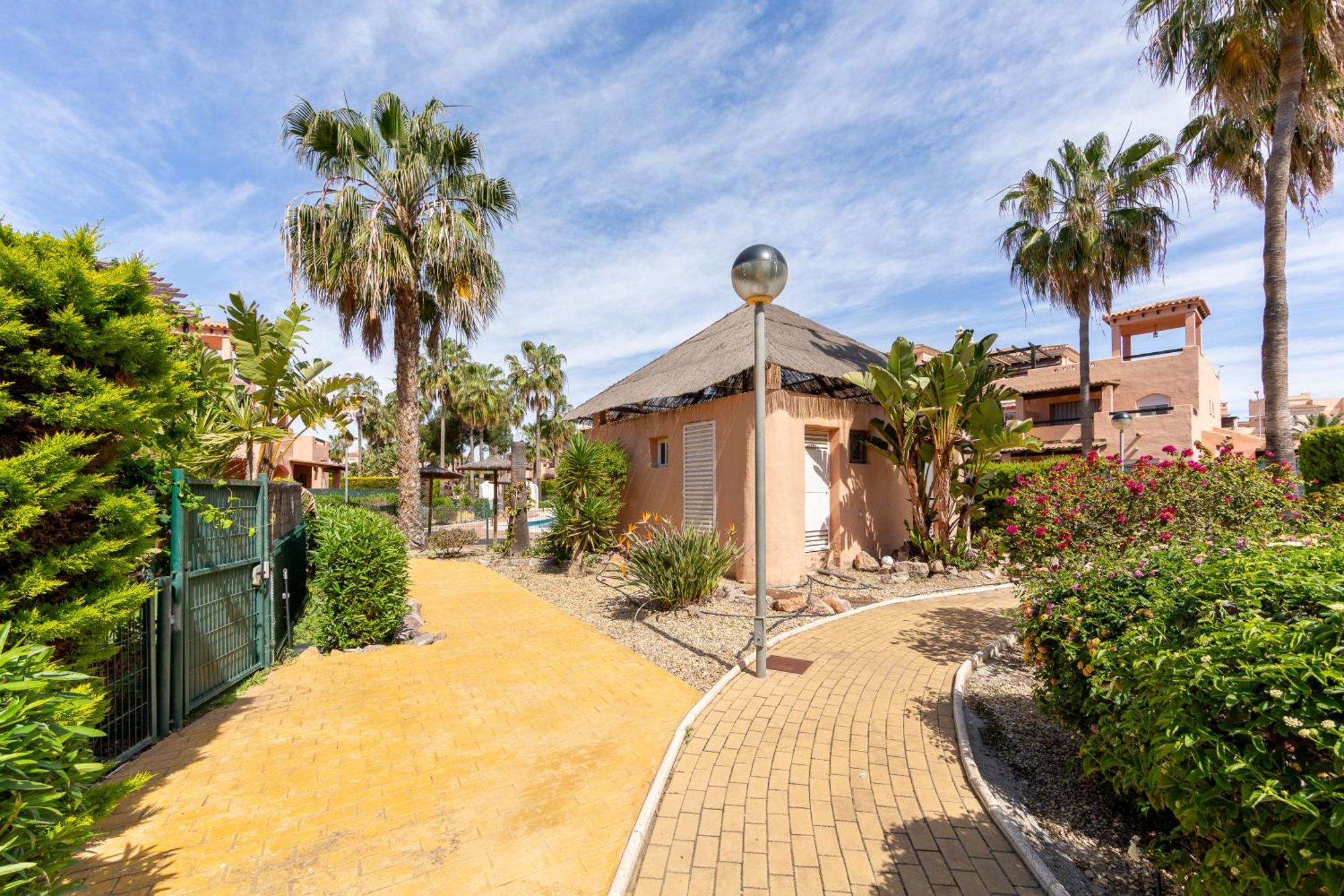 Jardin Privado # Netflix # Playa A 8Min # Wifi # Familia # Apartamento Vera Exterior foto